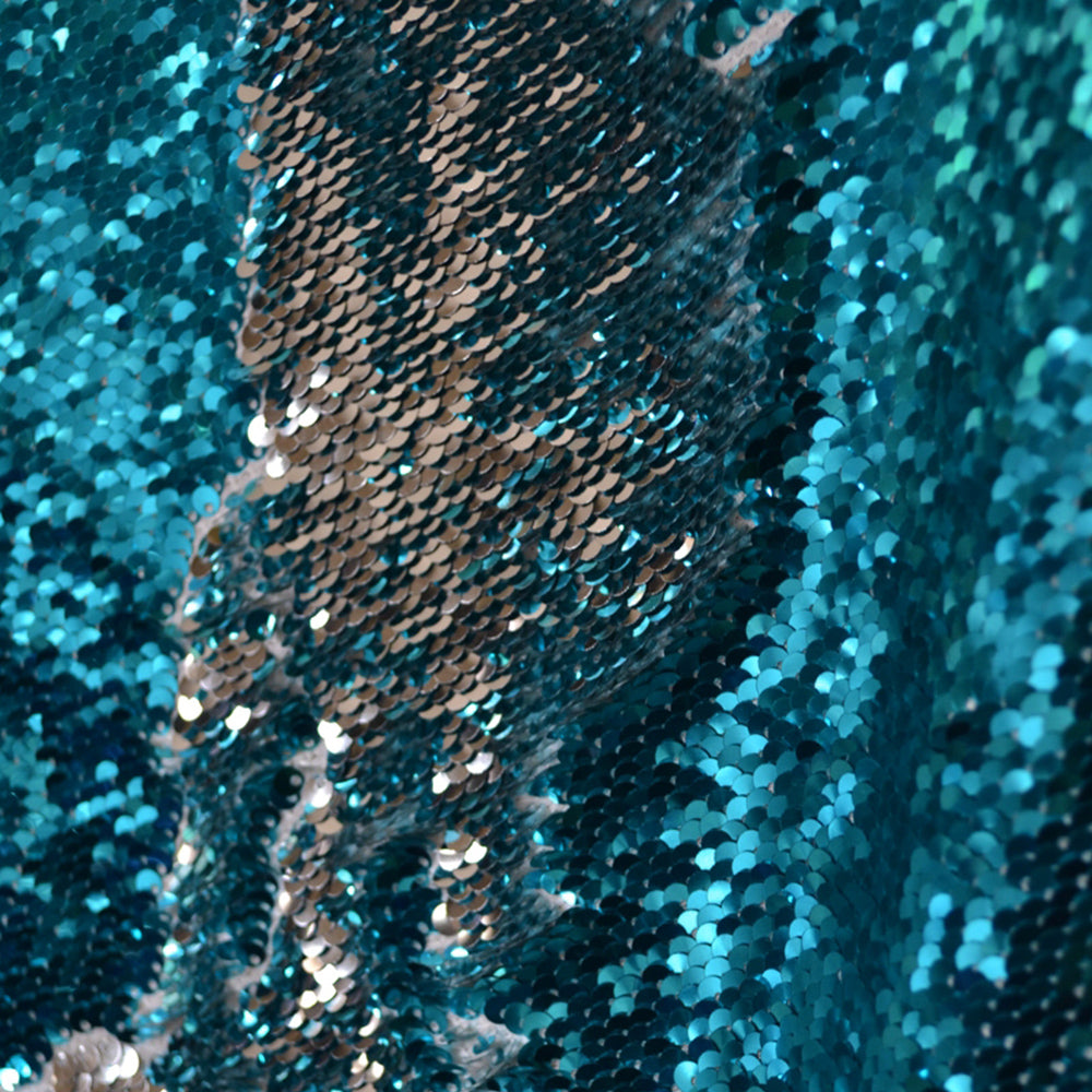 Tiffany Silver Mermaid Sequin Backdrops (Photo booth backdrops that help you win hearts)